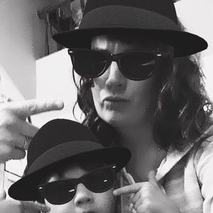 Meet your Posher, Elaine marie